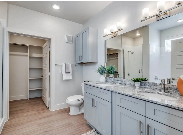 300 Lakefront Drive #905.221 - Photo 5 of 11