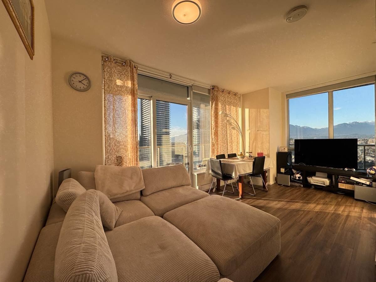 4650 Brentwood Boulevard - Photo 5 of 24