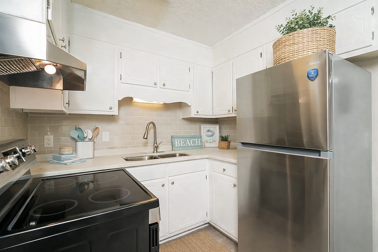 Pebble Creek Apartments - Photo 3 of 6