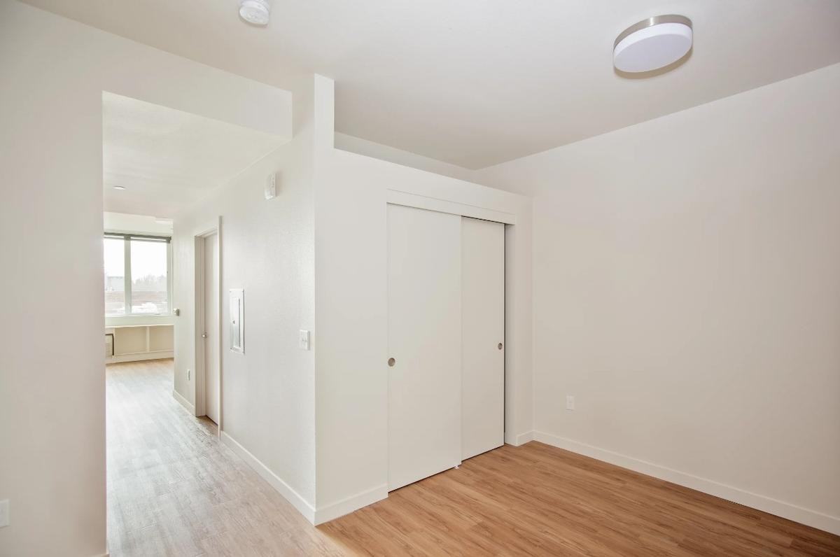 3270 N Vancouver Ave