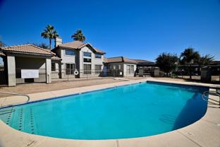 12851 W Buckeye Rd - Photo 1 of 1