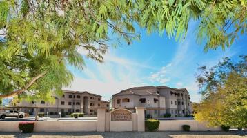 featured image of 915 W Alta Vista Rd