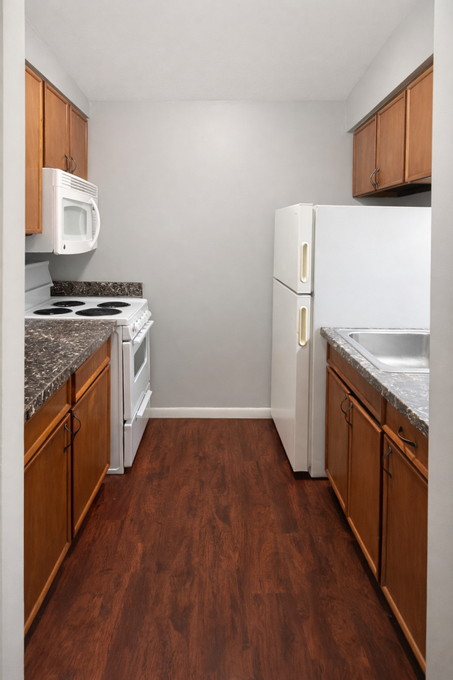 810-8TH - Photo 3 of 27