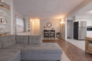 featured image of 605 S Aurora St