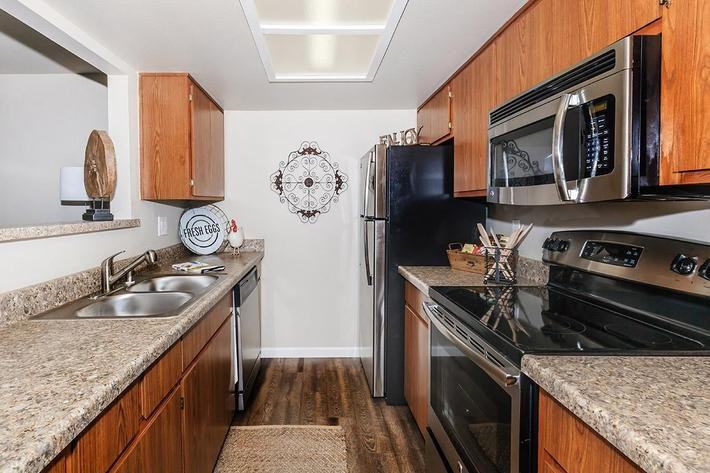 Summer Place - Photo 6 of 50