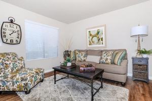 featured image of 445 W Nees Ave