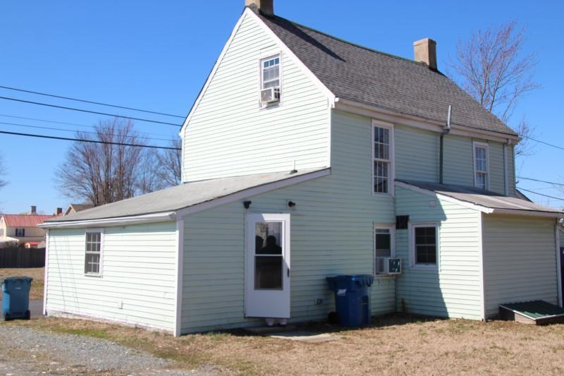 76B Chestnut St - Photo 2 of 50