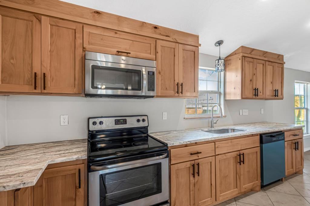 2002 State Highway 36 S - Photo 2 of 13