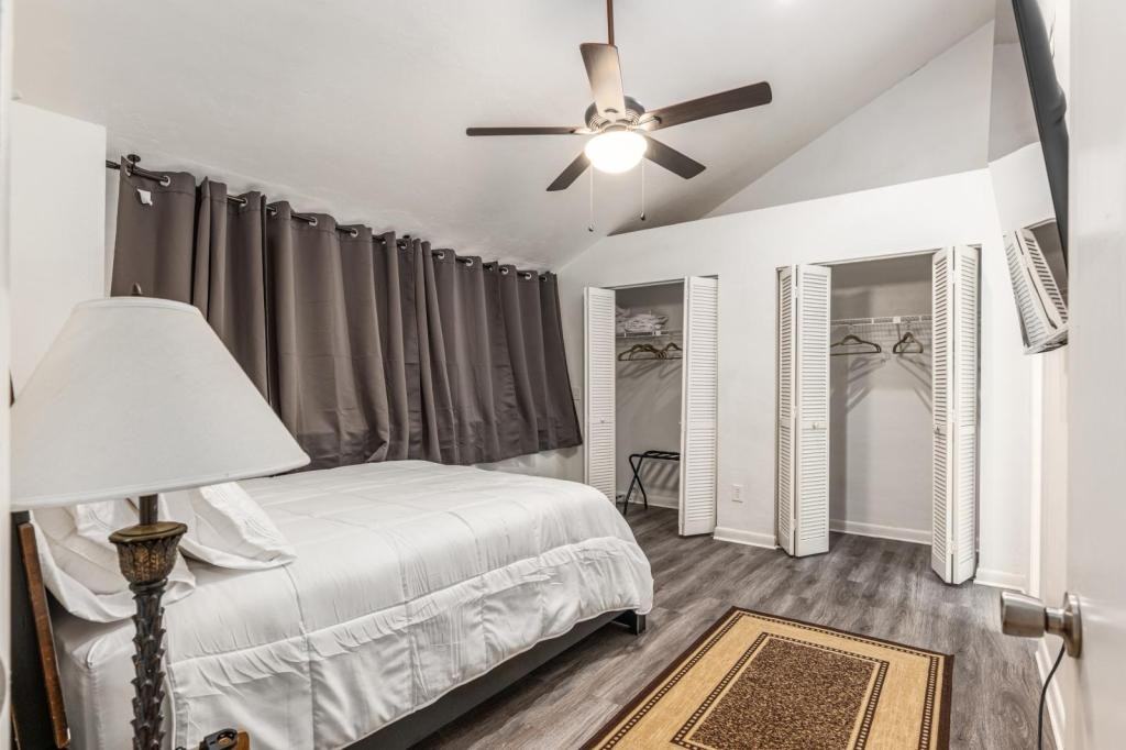 5288 Sw 21st Pl - Photo 6 of 9