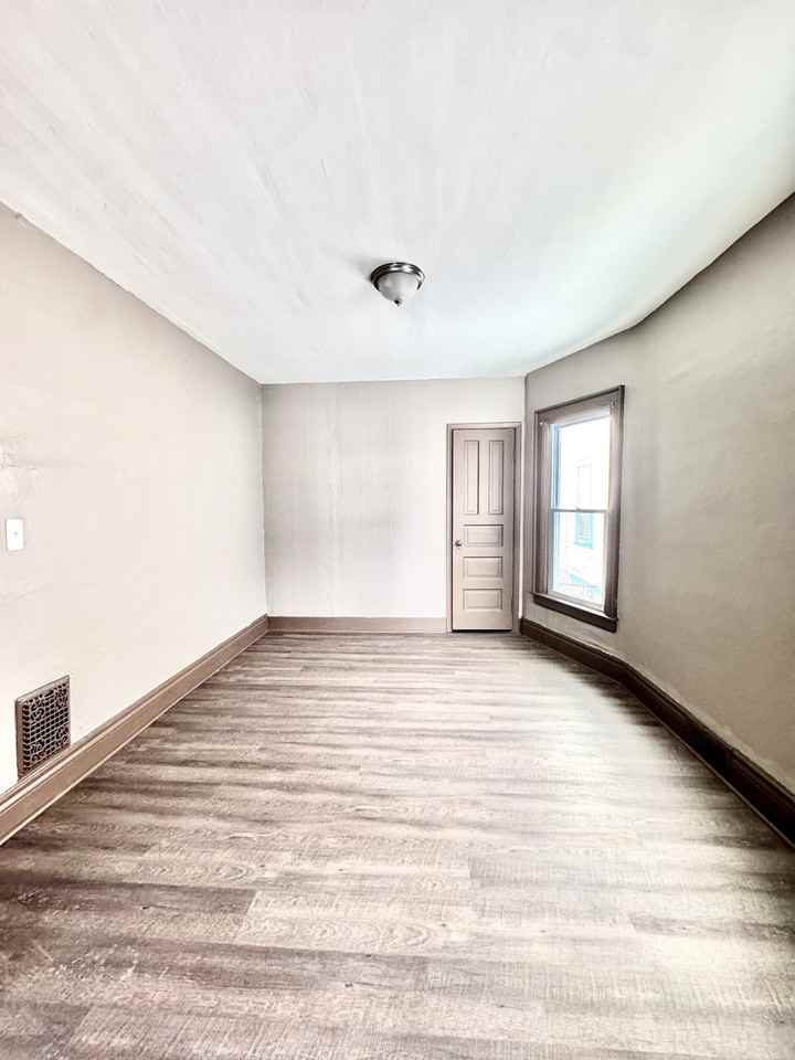 10 Parkview Ave #2 - Photo 6 of 17