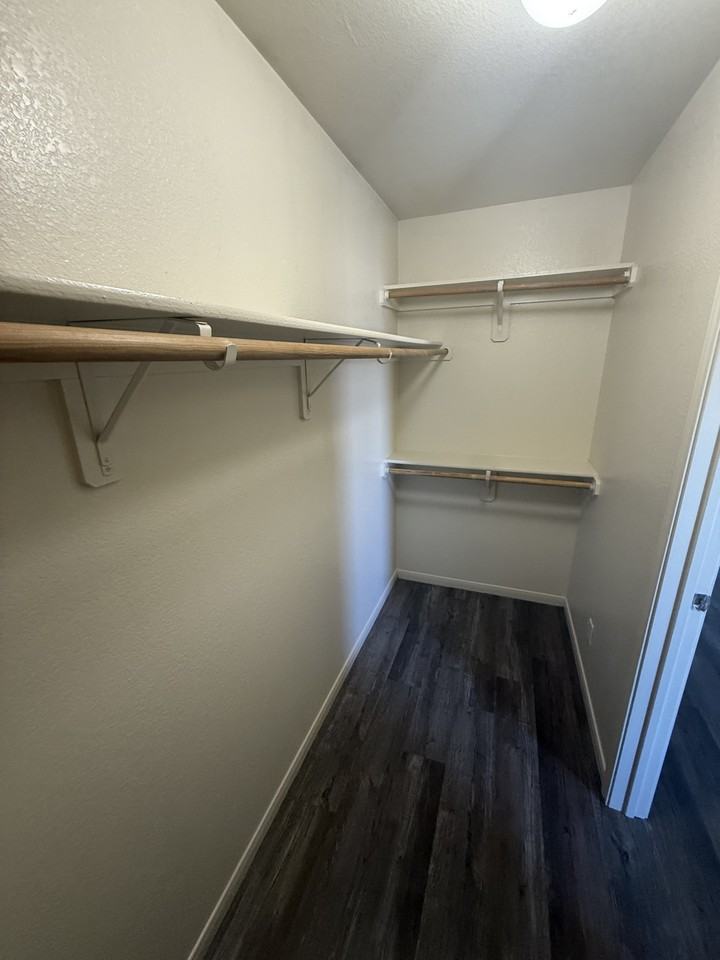 1403 Powder River Dr #B - Photo 6 of 14