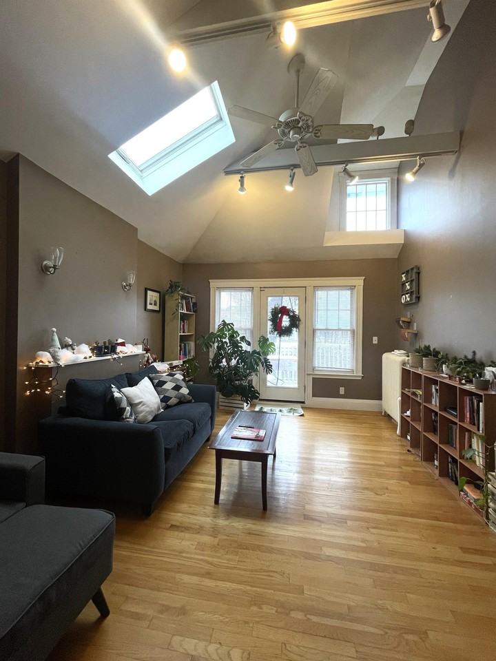 16 Halifax St #2 - Photo 4 of 17