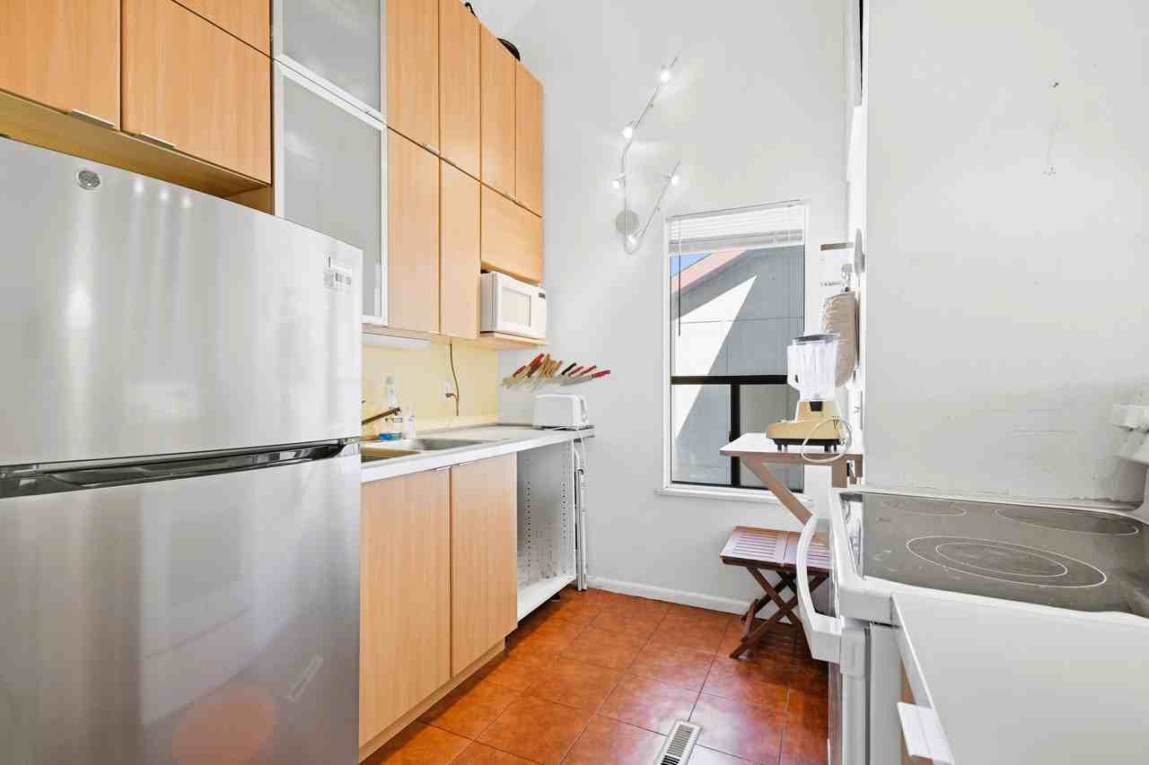 1901 Clear Creek Dr #B304 - Photo 3 of 40