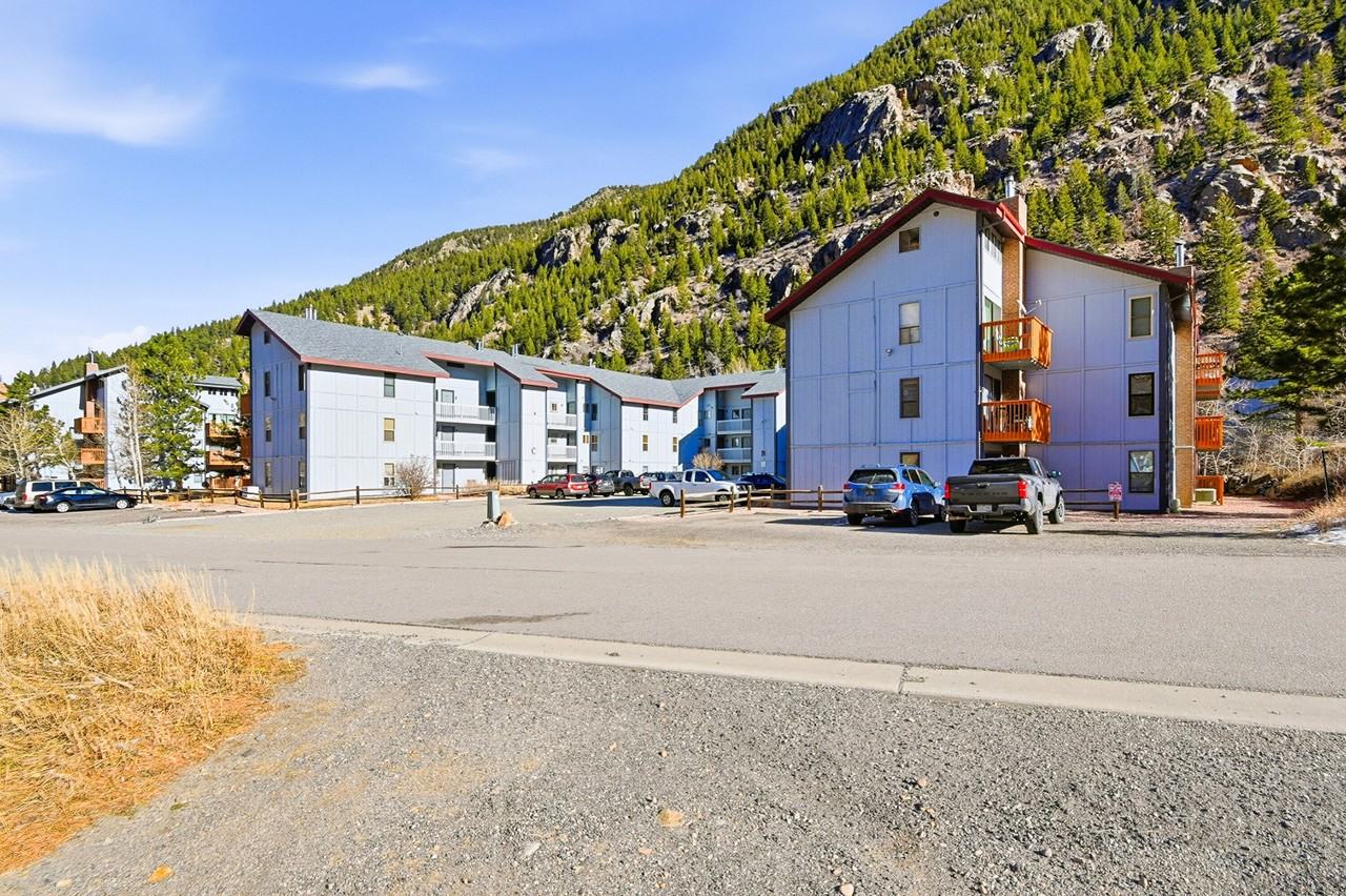 1901 Clear Creek Dr #B304 - Photo 4 of 40