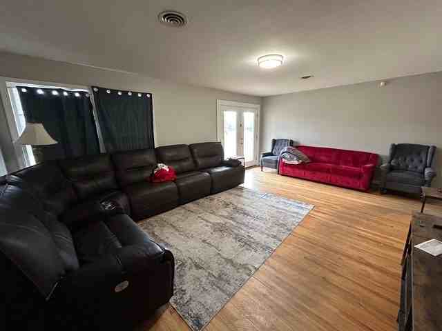 315 Tee Dr - Photo 2 of 20