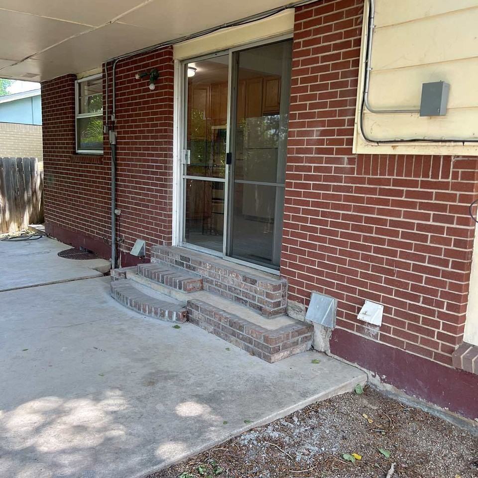 2721 Meadowlark Ave - Photo 6 of 14