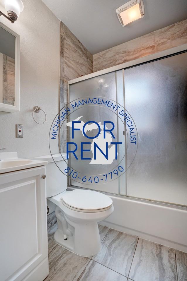 714 Mckinley Ave #2 - Photo 5 of 18