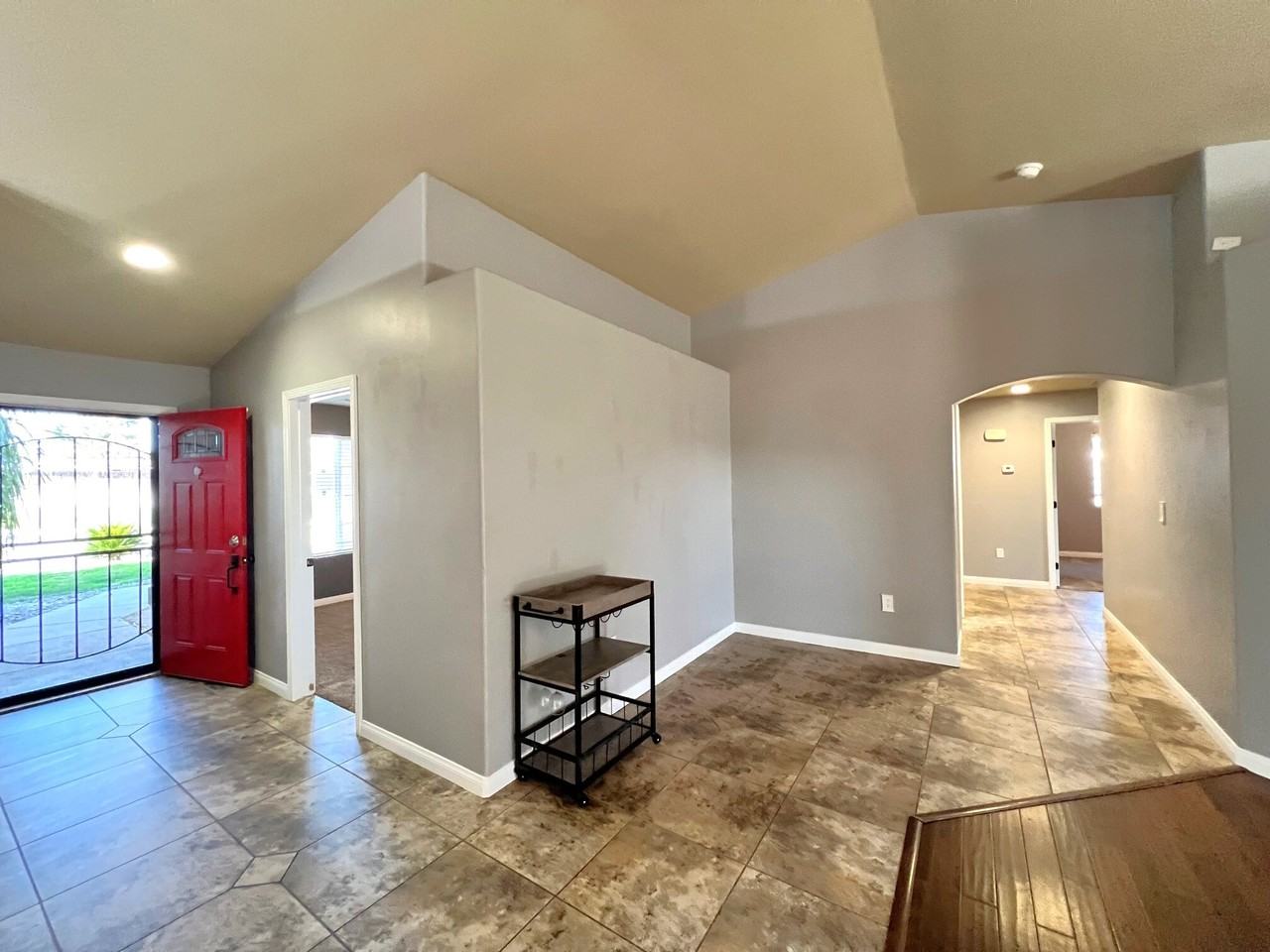 427 Woodlands Meadow Ct - Photo 3 of 31