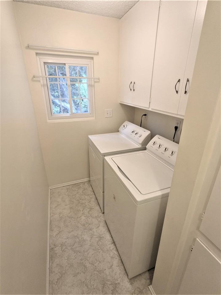 1001 North Pl - Photo 5 of 21