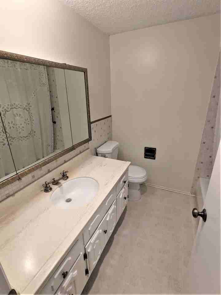 1001 North Pl - Photo 4 of 21