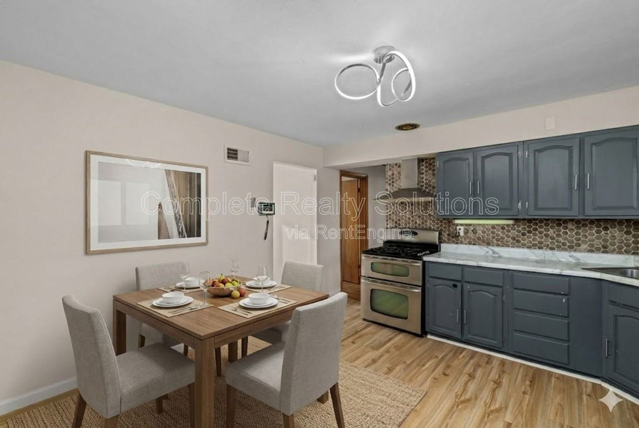 10044 Pepper Ln - Photo 5 of 42