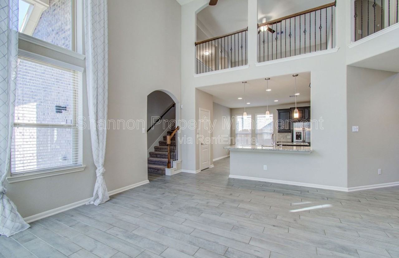 29138 Crystal Rose Ln - Photo 6 of 33