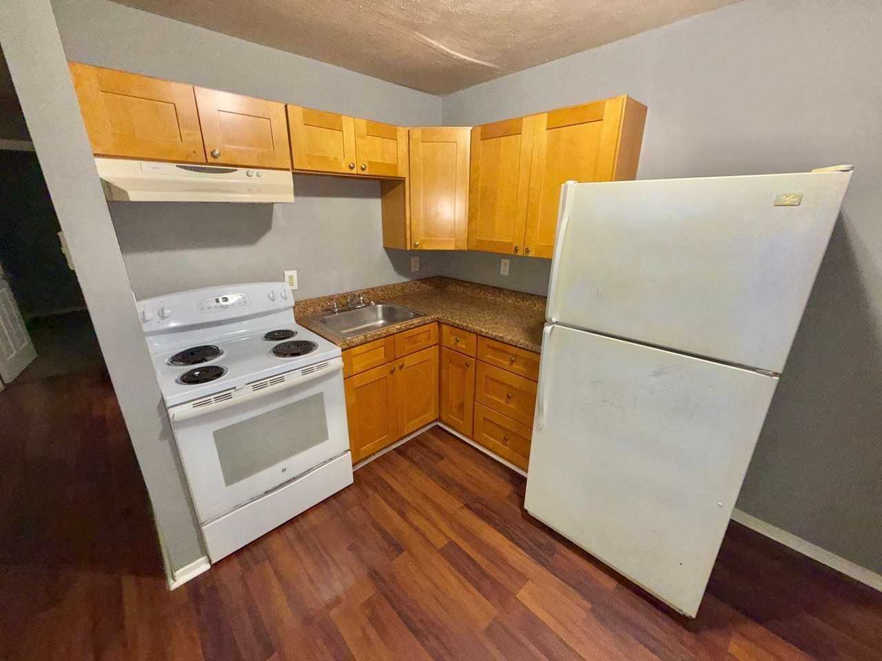 400 S Miami Ave #3 - Photo 5 of 12