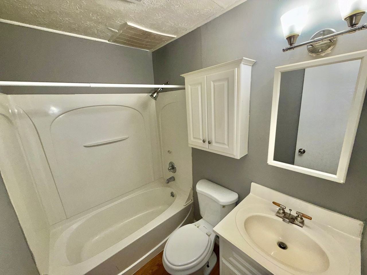 400 S Miami Ave #3 - Photo 6 of 12