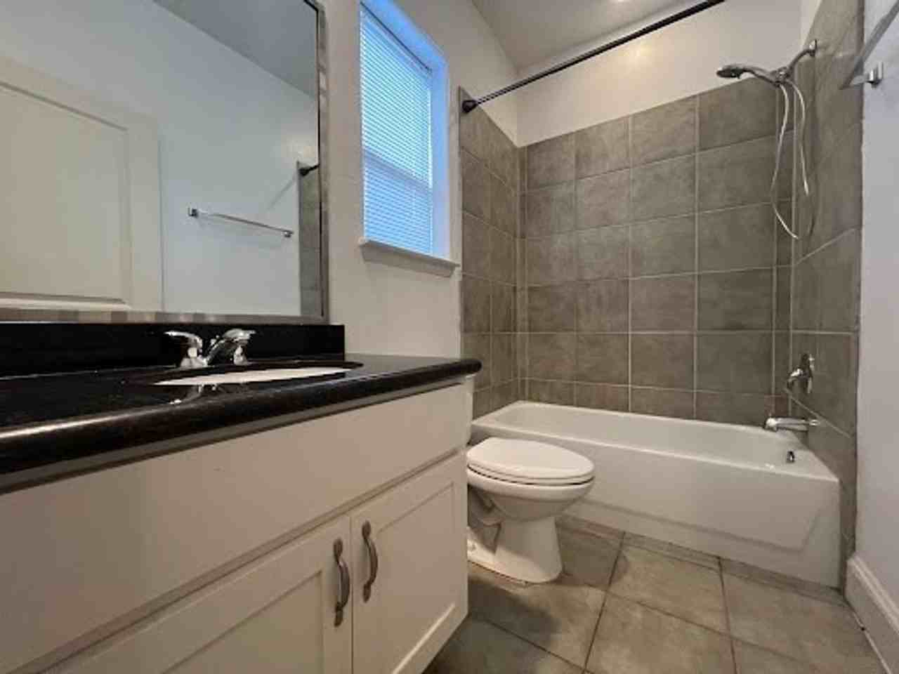 2816 Rusk St - Photo 4 of 22