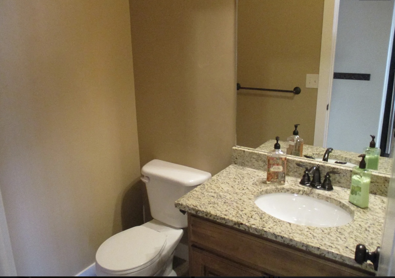 193 N 350 W #B - Photo 5 of 16