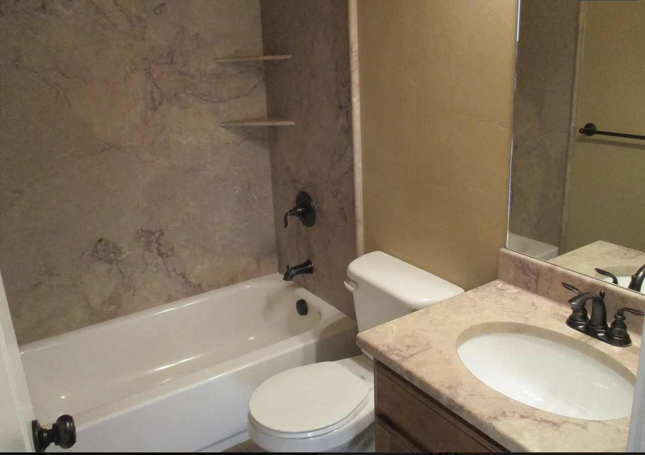 193 N 350 W #B - Photo 6 of 16