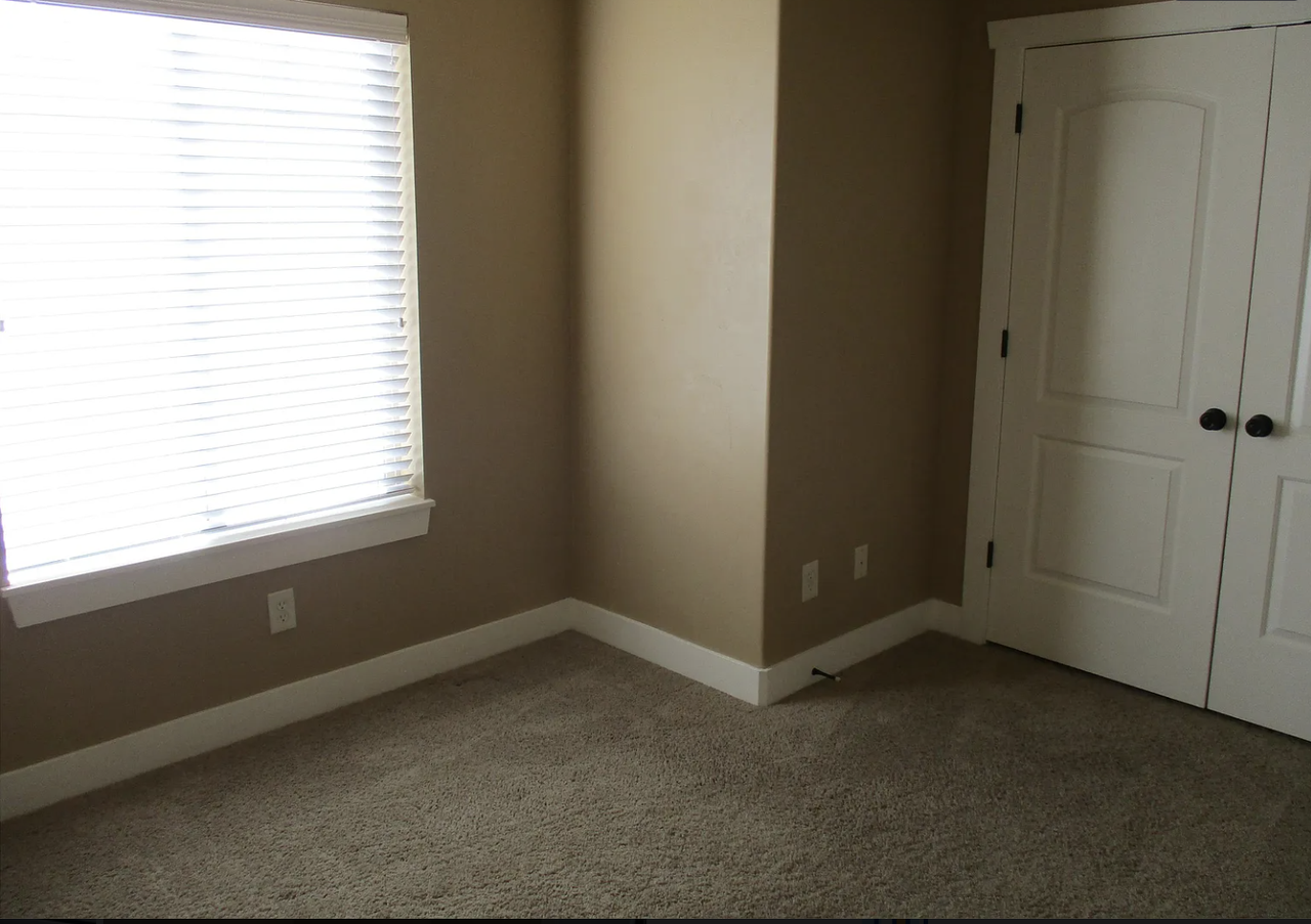 193 N 350 W #B - Photo 7 of 16