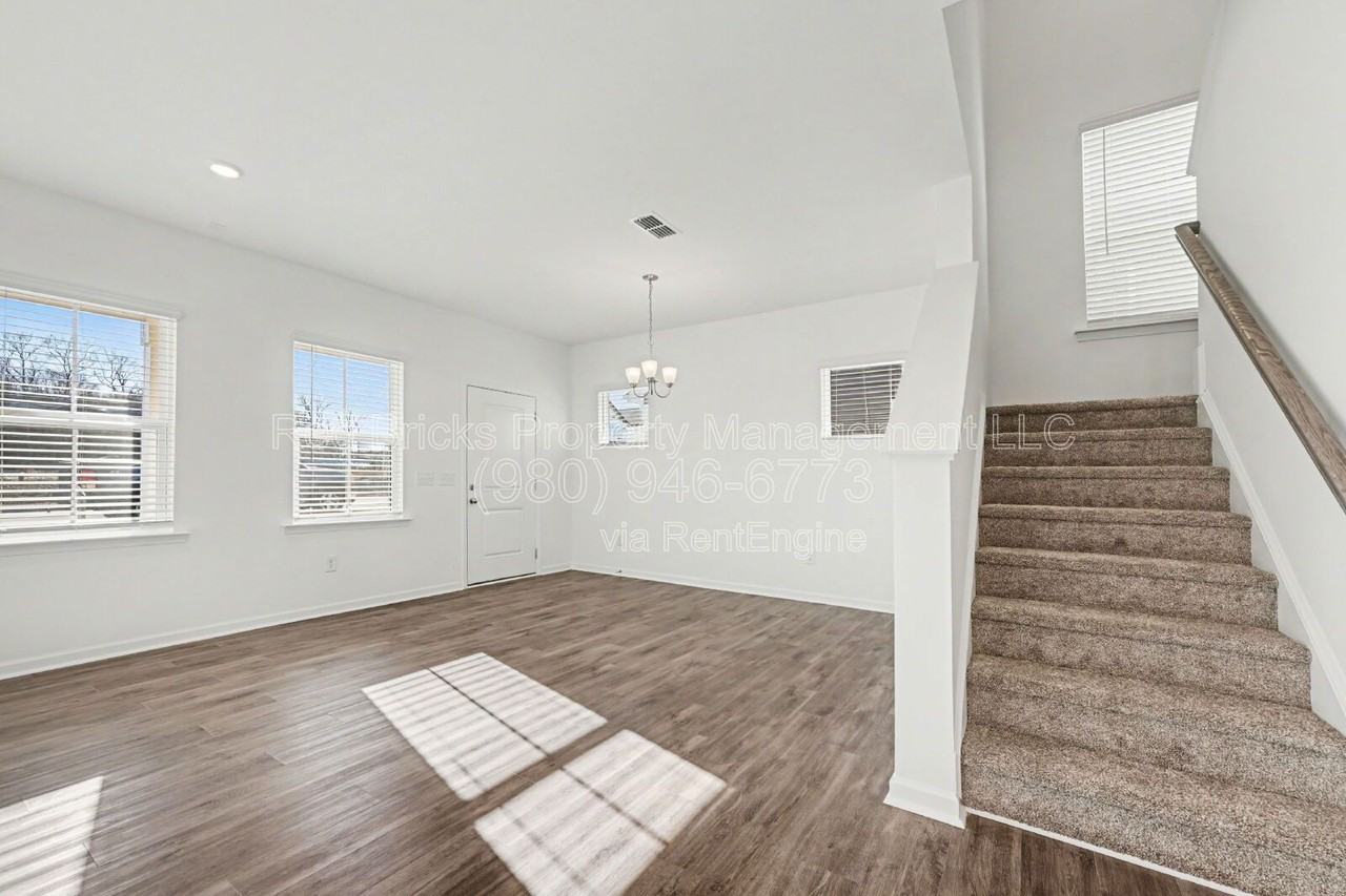 3629 Edisto Pl - Photo 7 of 23