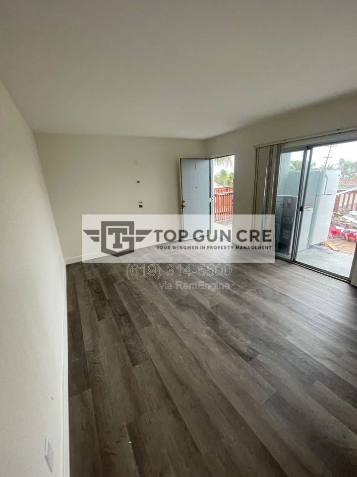 220 W Park Ave #1 - Photo 3 of 13