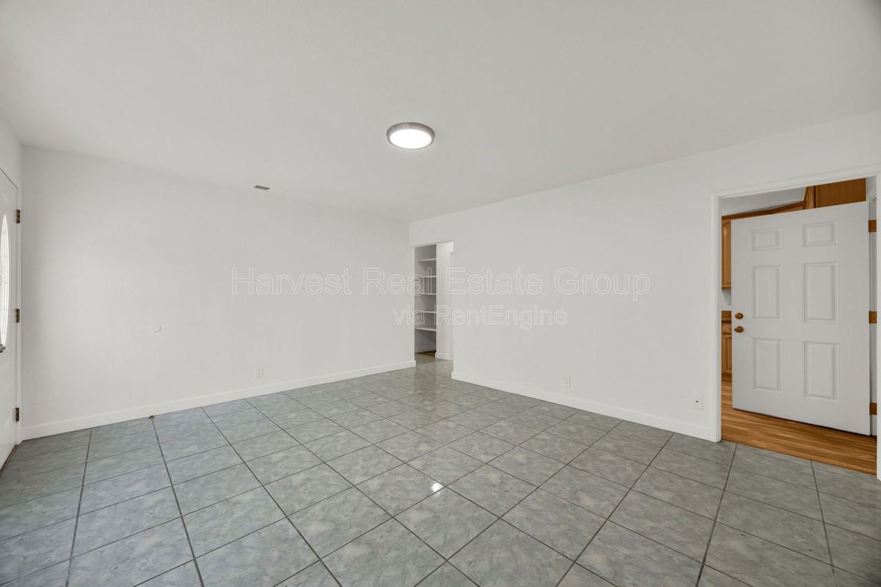 16385 Gordon Way - Photo 5 of 16