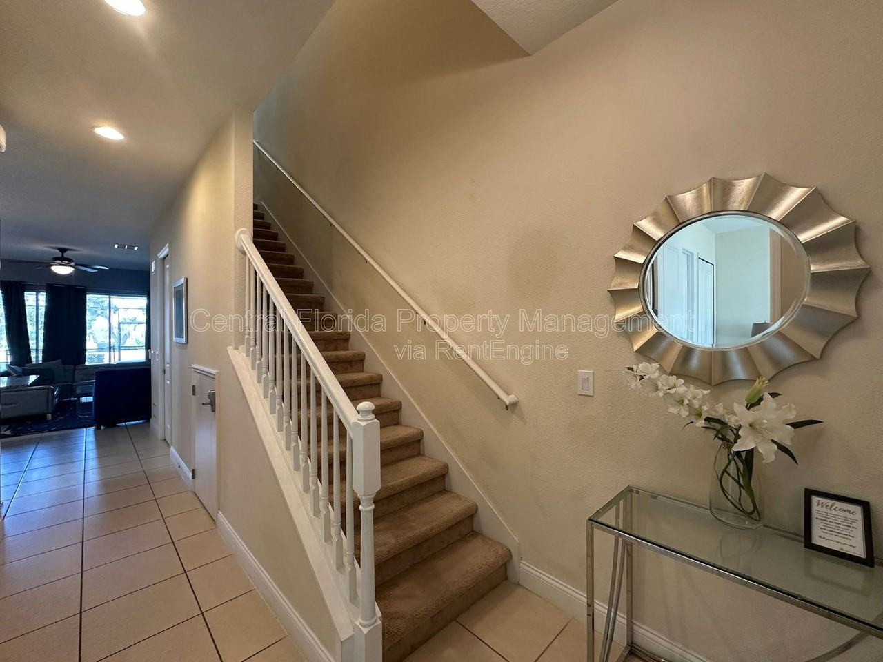 186 Captiva Dr - Photo 4 of 31