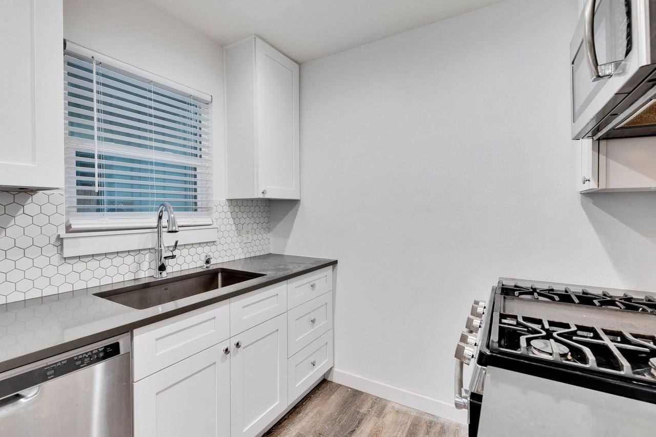 2909 Burning Oak Dr - Photo 6 of 42