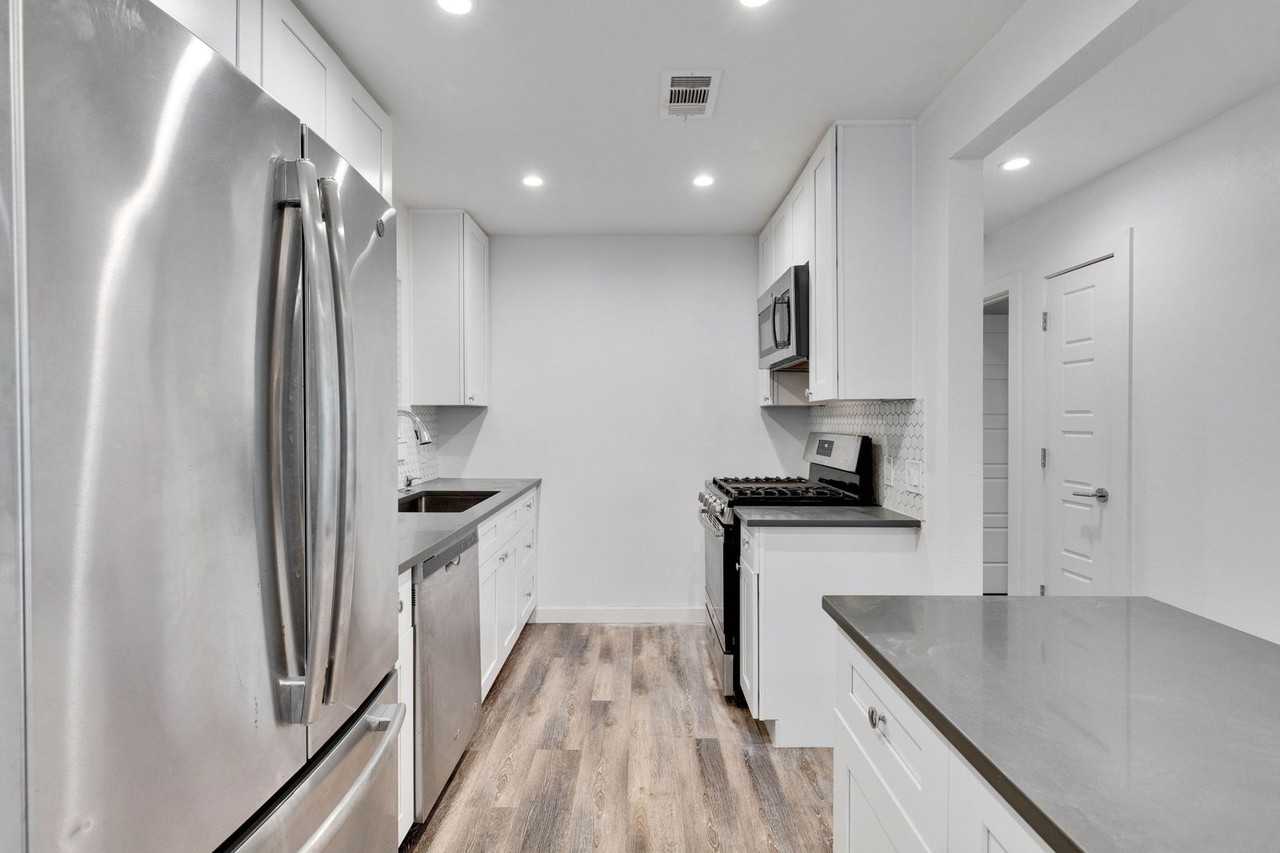 2909 Burning Oak Dr - Photo 7 of 42