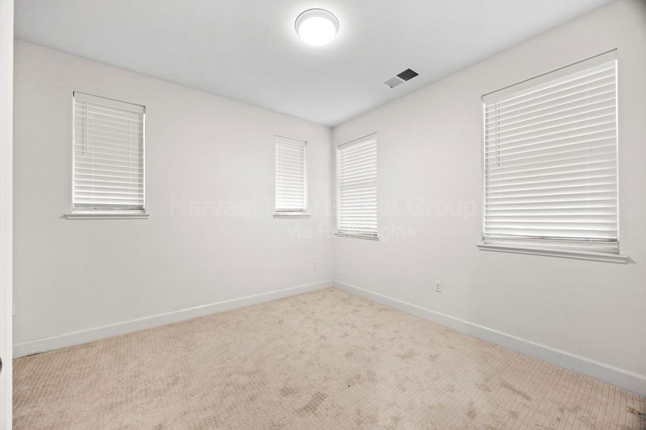 38934 Lemongrass Way #1 - Photo 3 of 15