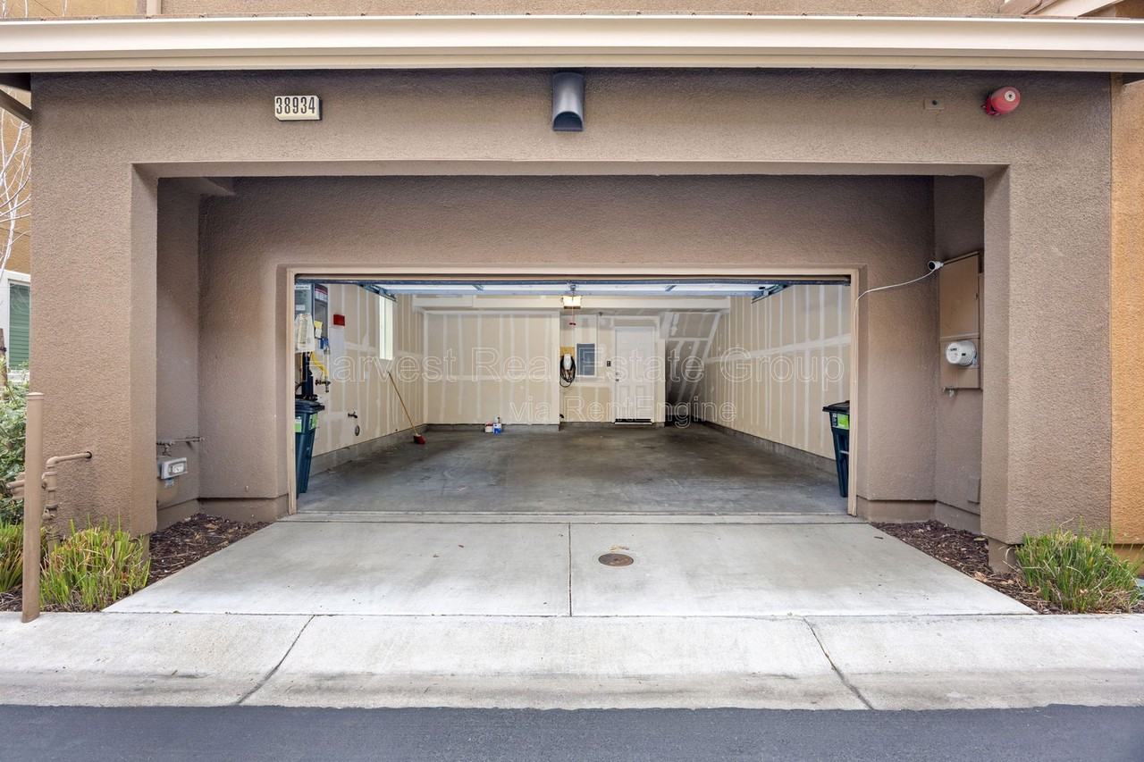 38934 Lemongrass Way #1 - Photo 6 of 15