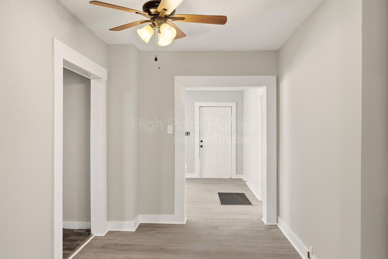 5225 Central Ave - Photo 4 of 25