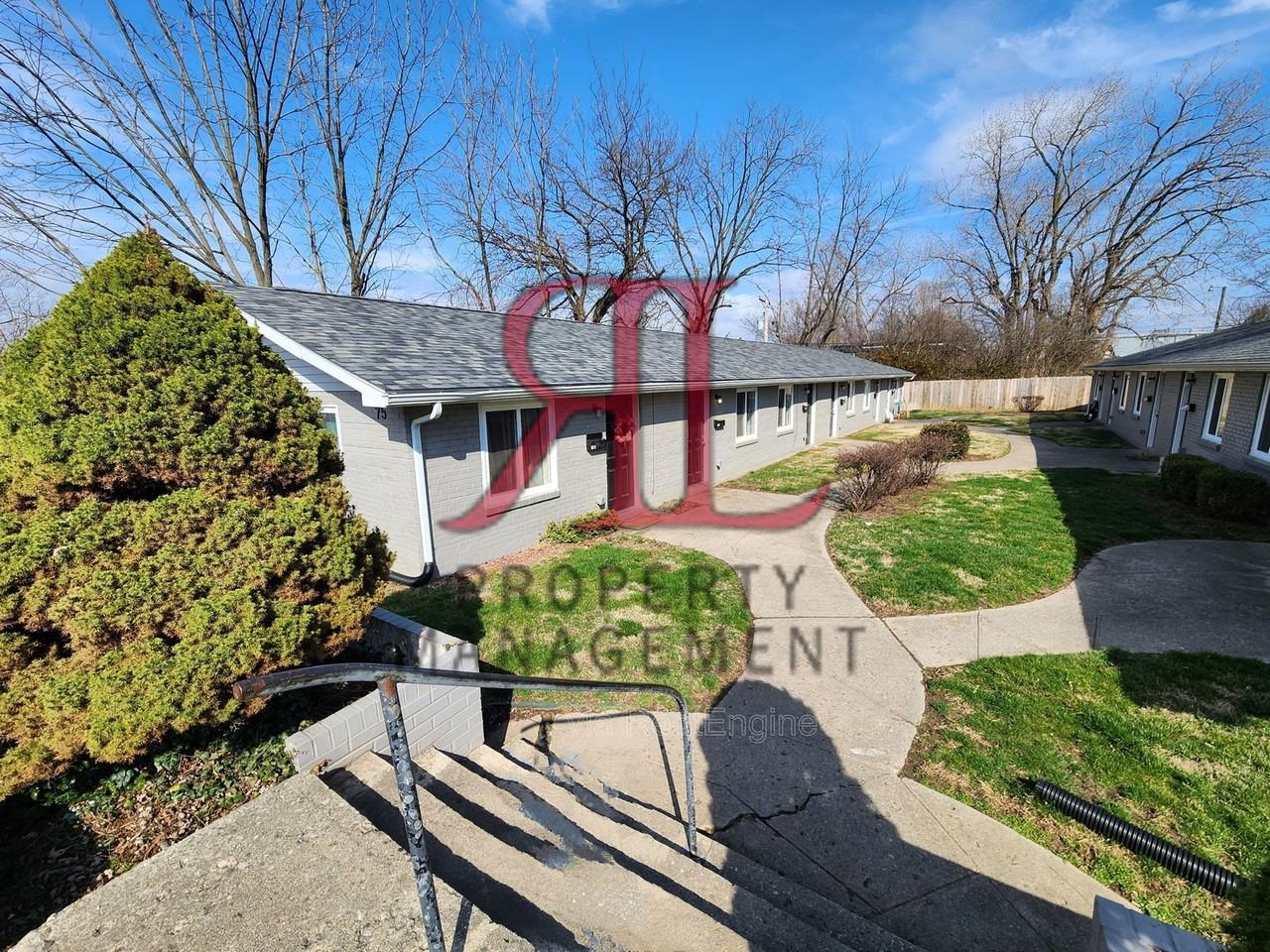 75 W Moler St #B - Photo 3 of 19