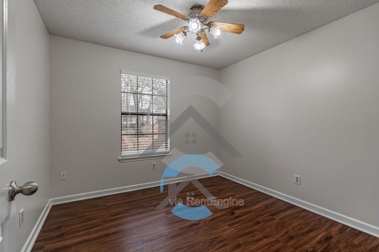 801 Cedar Ridge Dr - Photo 7 of 14