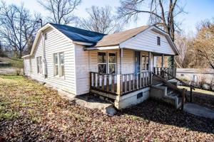 featured image of 1138 Valley Dr