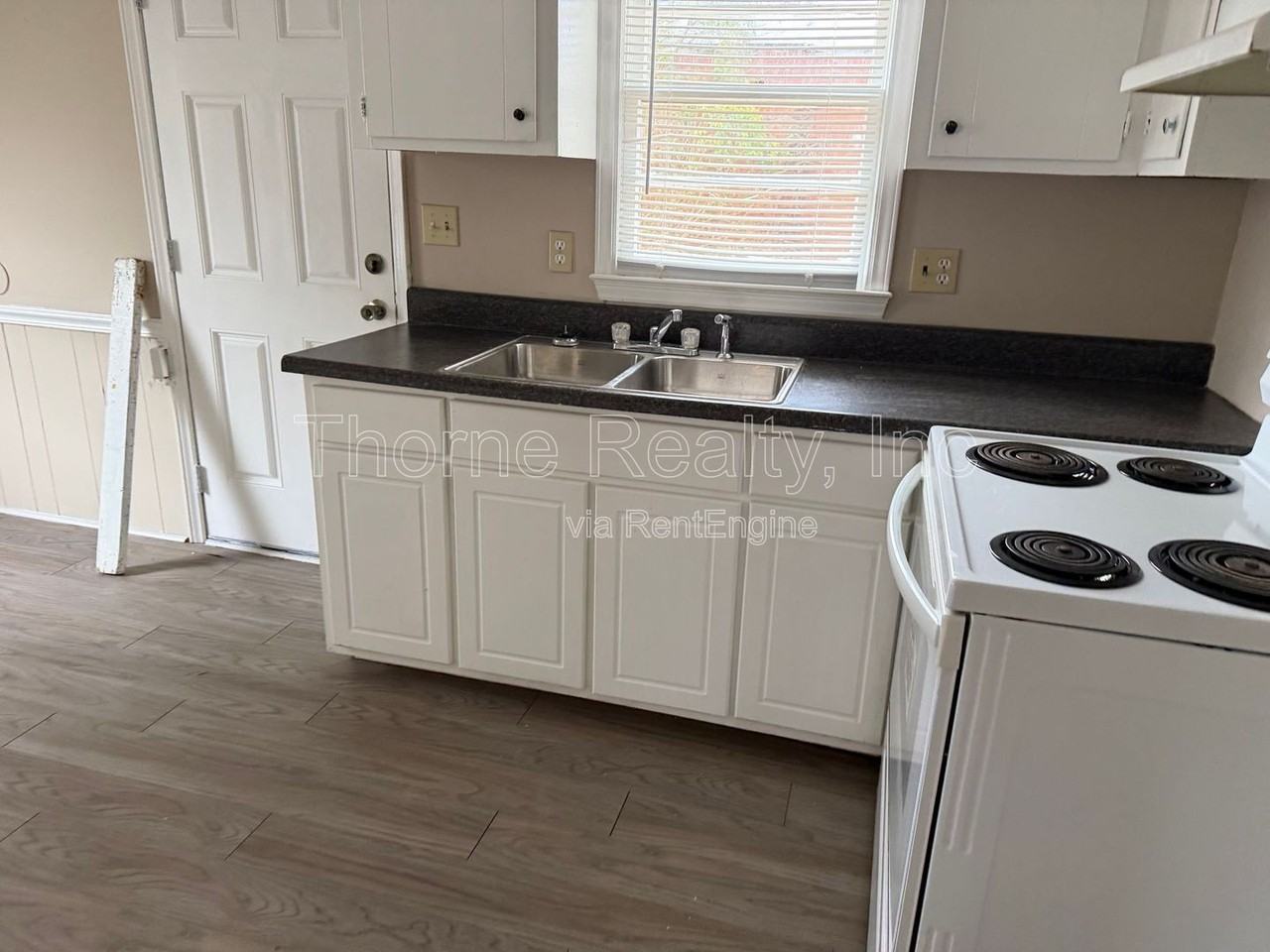 1405 Cooper St - Photo 3 of 7