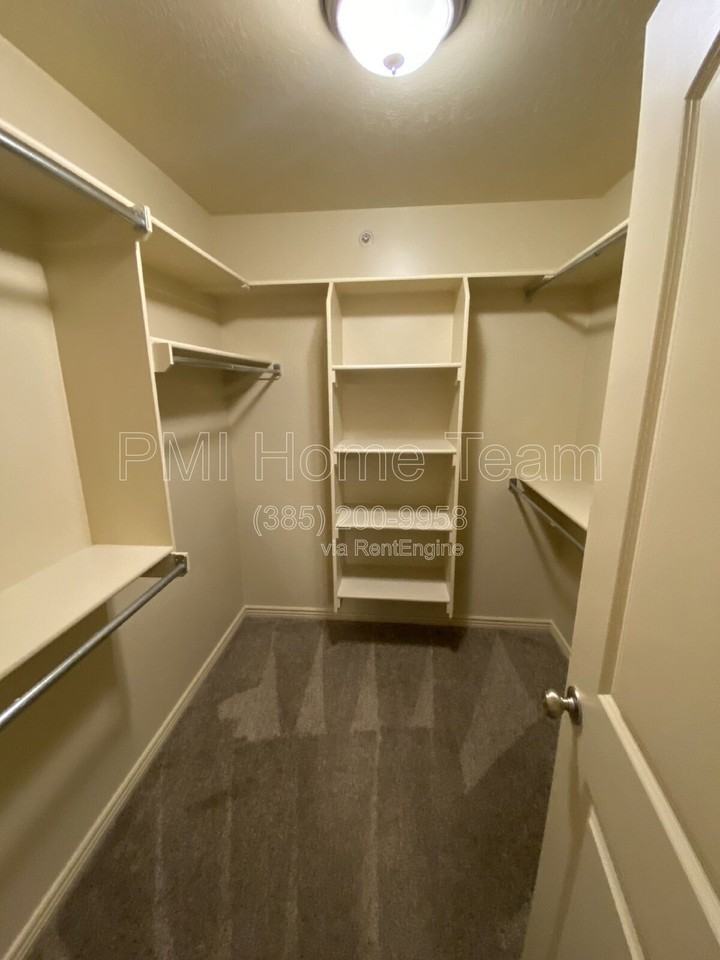 2510 N Charleston Ave #G2 - Photo 6 of 12