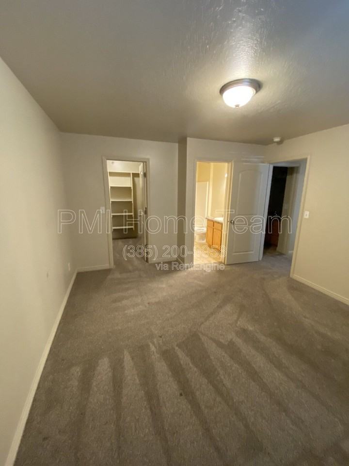 2510 N Charleston Ave #G2 - Photo 7 of 12