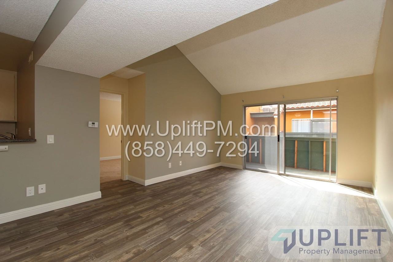 3136 Bonita Rd - Photo 6 of 12