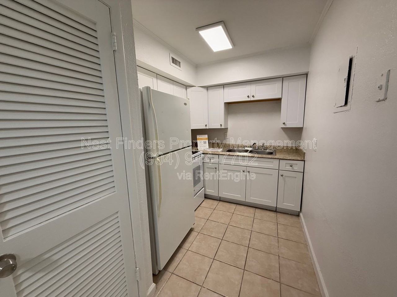 1318 Sydney Pl #3 - Photo 4 of 28