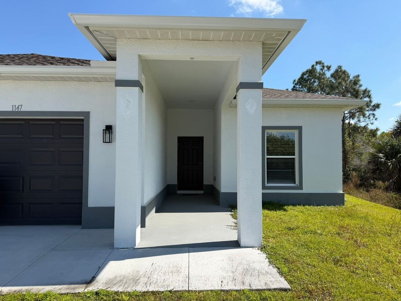 1147 Edgerton Ave - Photo 2 of 17